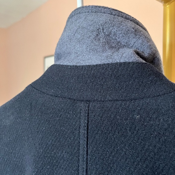 Cool and Classic Navy Wool Peacoat by Gap - Recycled Italian Wool NWT XS - Picture 7 of 9
